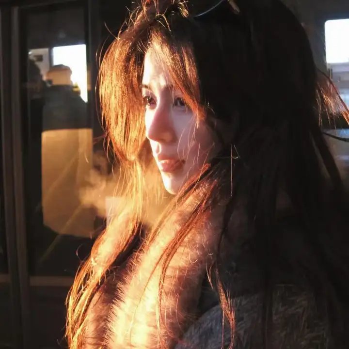 致敬白衣天使公益云演唱会